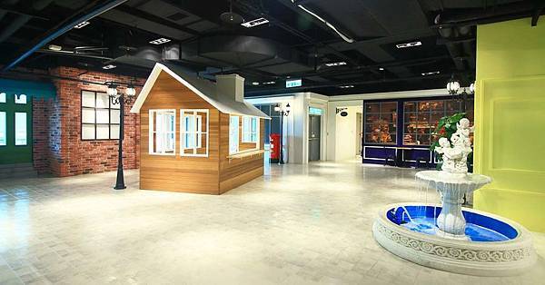 【內湖美食】88號樂章婚宴會館-有如花海般夢幻的婚宴場地，令人著迷的環境氛圍