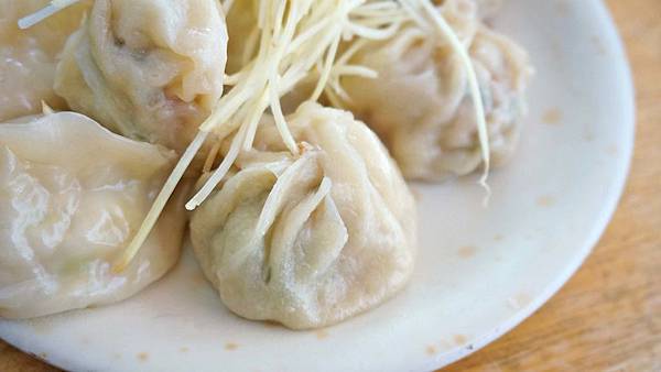 【台北美食】齒留香小籠包-皮薄餡多的美味小籠包