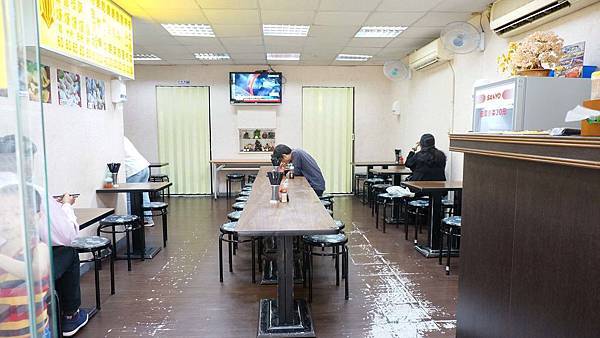 【台北美食】欣欣大眾魷魚羹-超過40年老字號美食小吃店