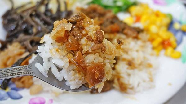 【台北美食】金芝園-超過30年老字號美食小吃店