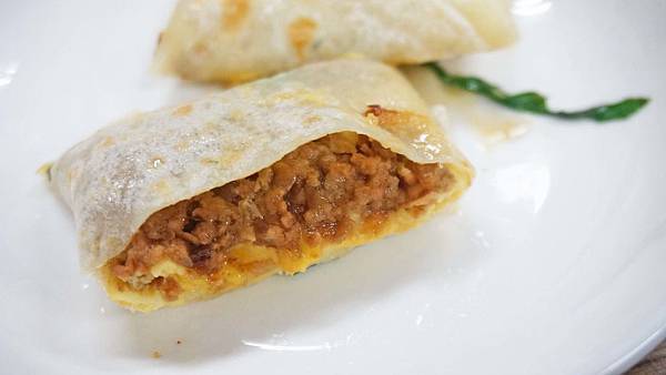 【台北美食】好時光傳統美食-別的地方吃不到的魯肉蛋餅！