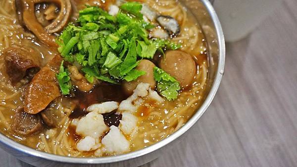 【台北美食】臻鮮蚵仔麵線-吃了還會想再吃的美味麵線店