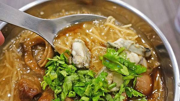 【台北美食】臻鮮蚵仔麵線-吃了還會想再吃的美味麵線店