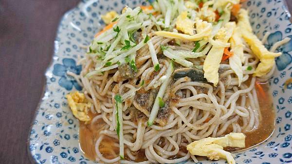 【台北美食】三郎皮蛋涼麵-別的地方吃不到的皮蛋口味特製涼麵