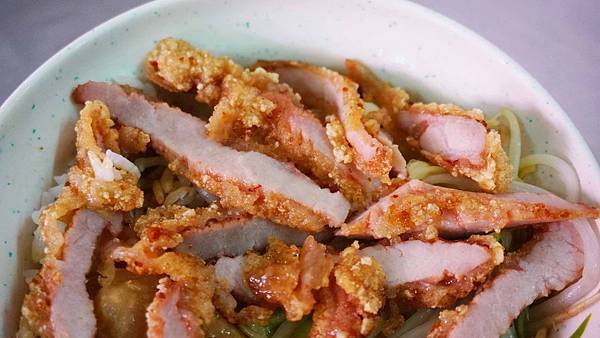 【台北美食】阿吉小吃店-熱鬧商圈裡的美味小吃店