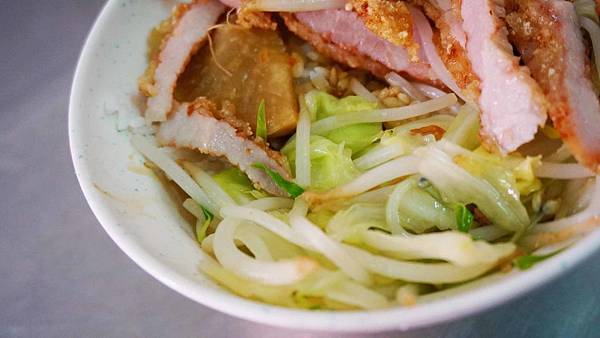 【台北美食】阿吉小吃店-熱鬧商圈裡的美味小吃店 【台北美食】阿吉小吃店-熱鬧商圈裡的美味小吃店