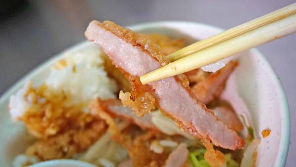 【台北美食】阿吉小吃店-熱鬧商圈裡的美味小吃店 【台北美食】阿吉小吃店-熱鬧商圈裡的美味小吃店