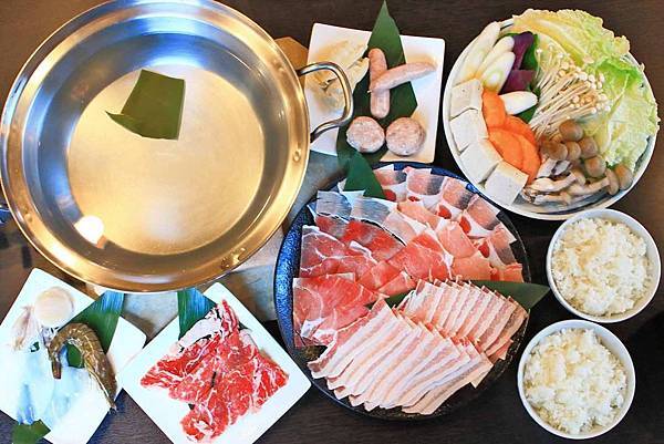 【沖繩美食】阿古豬隱家 萬座店-多種吃法!油花大理石般的石垣和牛與多種部位阿古豬火鍋店 【沖繩美食】阿古豬隱家 萬座店-多種吃法!油花大理石般的石垣和牛與多種部位阿古豬火鍋店