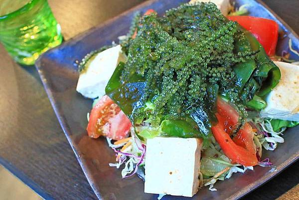 【沖繩美食】阿古豬隱家 萬座店-多種吃法！油花大理石般的石垣和牛與多種部位阿古豬火鍋店