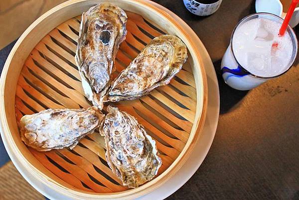 【沖繩美食】阿古豬隱家 萬座店-多種吃法！油花大理石般的石垣和牛與多種部位阿古豬火鍋店