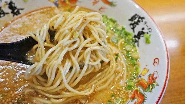 【沖繩美食】暖暮拉麵Danbo Ramen-很多人推薦的沖繩必吃拉麵店之一