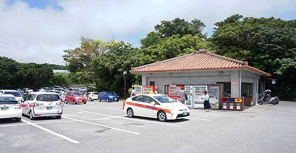 【沖繩景點】沖繩世界文化王國・玉泉洞-長綿數公里的鐘乳石山洞與琉球風景景點