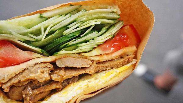 【台北美食】阿姐的店碳烤三明治-超大份量！比一般還要大二倍的碳烤吐司