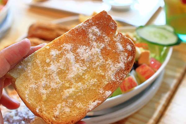 【蘆洲美食】調色盤早午餐-再訪率爆高！顛覆你舊有印象，讓你吃了還會想再來的早午餐店