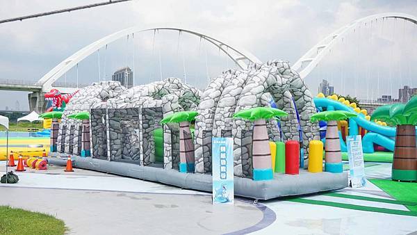 2019新月水道節，免門票讓你免費玩大型水上遊樂設施及超高樓層滑水道