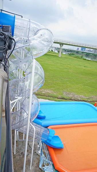 2019新月水道節，免門票讓你免費玩大型水上遊樂設施及超高樓層滑水道