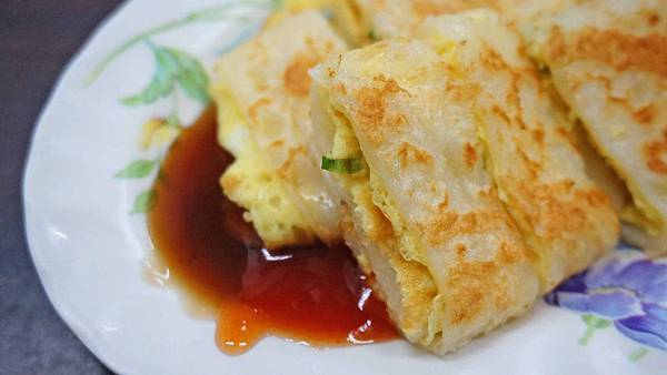 【台北美食】麵足飯飽-吃了都會讚不絕口的手工蛋餅