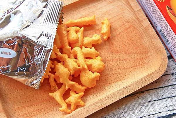 【宅配零食】寶貝女孩箱-超過十種不同口味異國零食、餅乾大集合！還有機會獲得賓士、馬爾地夫、沙巴豪華旅遊、GOGORO等大獎哦！