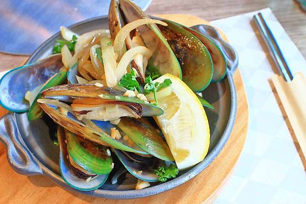 【桃園美食】劉震川日韓大食館-火烤兩吃、韓式炸雞等多種韓式美食讓你一次滿足