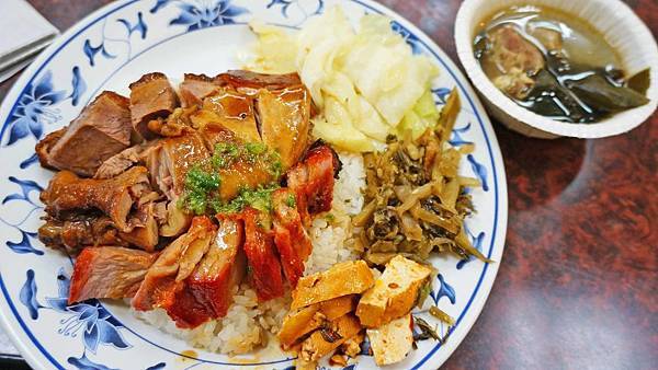 【台北美食】文記燒臘-附近上班族喜愛的燒臘店之一 【台北美食】文記燒臘-附近上班族喜愛的燒臘店之一