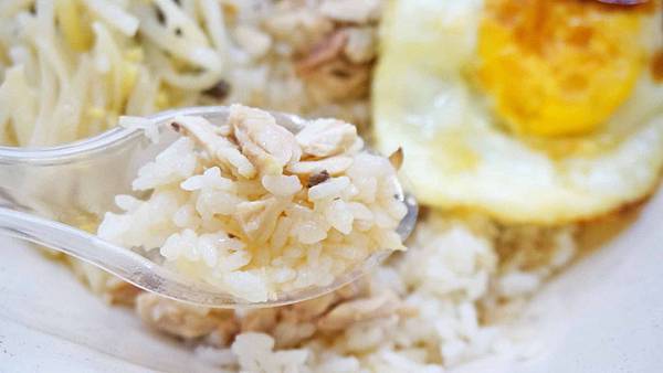 【板橋美食】程記美食-CP值爆表!超便宜銅板價格，附近學生才知道的店家