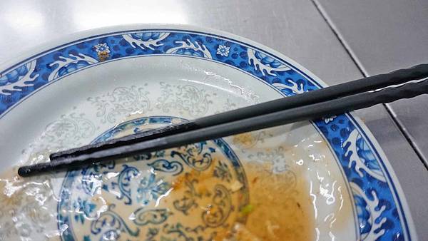 【板橋美食】新生街蚵仔煎-超便宜!只要50元就能吃到美味又迷人的蚵仔煎 【板橋美食】新生街蚵仔煎-超便宜!只要50元就能吃到美味又迷人的蚵仔煎