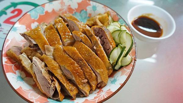 【新竹美食】鴨肉許(許二姊)-還沒用餐時間就座無虛席,還要排隊才能吃到 【新竹美食】鴨肉許(許二姊)-還沒用餐時間就座無虛席,還要排隊才能吃到