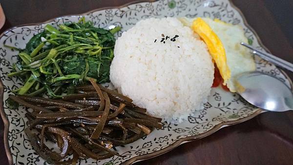 【台北美食】巷仔口快餐-美味又迷人的椒麻雞