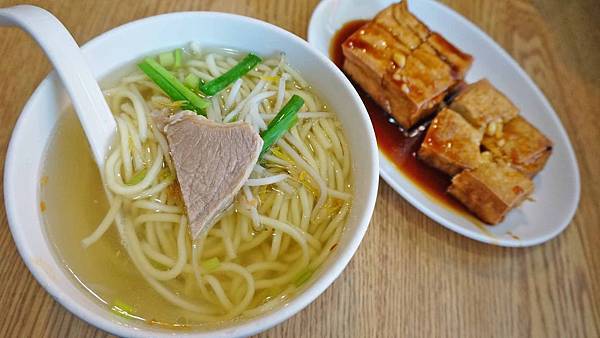 【台北美食】老街切仔麵-芝山捷運站旁在地人推薦的美食小吃店