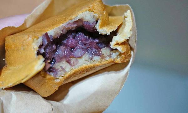 【台北美食】月之燒紅豆餅-芝山捷運站附近的銅板美食