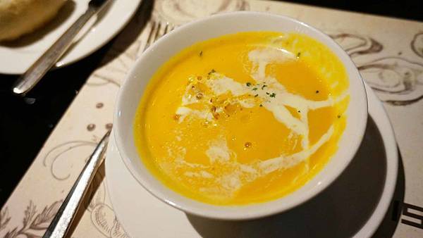 【台北美食】君品酒店茶苑-14道主廚精選牛排饗宴