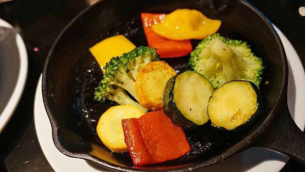 【台北美食】君品酒店茶苑-14道主廚精選牛排饗宴