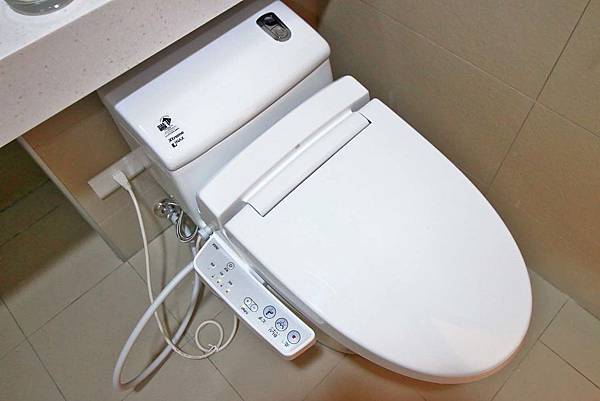 【汐止建案】忠孝大院-千坪莊園，有如大型院園般舒適環境，鄰近火車站5分鐘，生活機能樣樣都方便