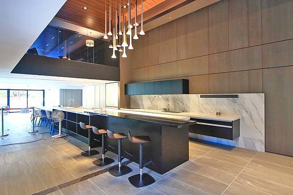 【汐止建案】忠孝大院-千坪莊園，有如大型院園般舒適環境，鄰近火車站5分鐘，生活機能樣樣都方便