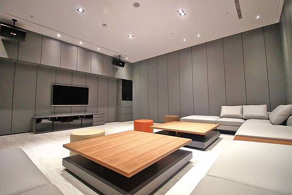 【汐止建案】忠孝大院-千坪莊園，有如大型院園般舒適環境，鄰近火車站5分鐘，生活機能樣樣都方便