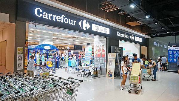 【汐止建案】忠孝大院-千坪莊園，有如大型院園般舒適環境，鄰近火車站5分鐘，生活機能樣樣都方便