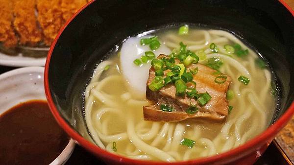 【沖繩美食】Ryukyu Sabo Ashibiuna 琉球茶房-沖繩在地料理的庭園式餐廳