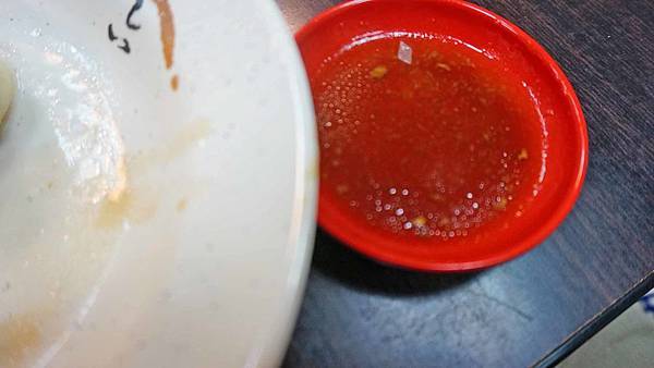 【板橋美食】二哲家-皮薄餡多，在地人都推薦的美味水餃店