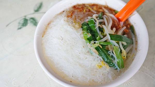 【台北美食】蓬萊國小麵店-沒有招牌沒有店名網路高評價的小吃店 【台北美食】蓬萊國小麵店-沒有招牌沒有店名網路高評價的小吃店