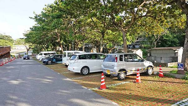 【沖繩景點】浦添公園溜滑梯-長度超過90公尺需滑1分鐘以上的超長滾輪式溜滑梯