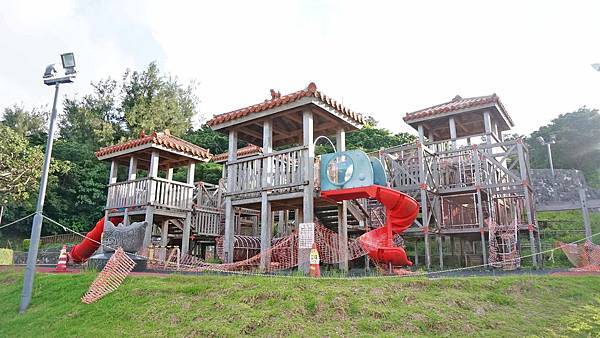 【沖繩景點】浦添公園溜滑梯-長度超過90公尺需滑1分鐘以上的超長滾輪式溜滑梯