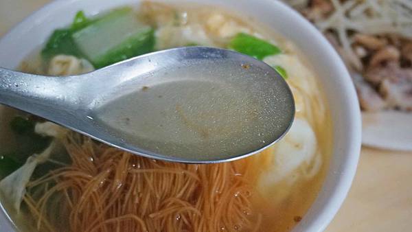 【台北美食】69年老店麵攤-絕無僅有的銅板價,CP值爆表的隱藏版美食 【台北美食】69年老店麵攤-絕無僅有的銅板價,CP值爆表的隱藏版美食