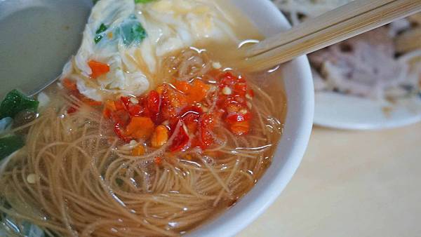 【台北美食】69年老店麵攤-絕無僅有的銅板價,CP值爆表的隱藏版美食 【台北美食】69年老店麵攤-絕無僅有的銅板價,CP值爆表的隱藏版美食