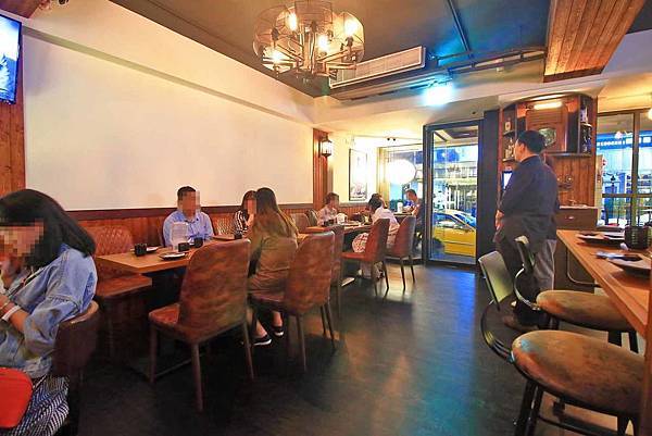 【台北中山區居酒屋推薦】ABV日式居酒館-超過300款世界精釀啤酒搭配日式居酒屋美食，獨特的日式與西式酒吧風格結合，創造出不一樣的美食文化