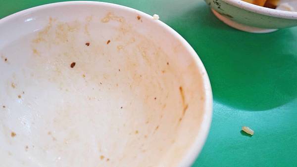 【台北美食】原味滷肉飯-日劇也來採訪的路邊攤美食小吃店