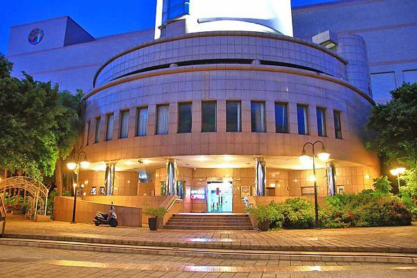 【台北景點】北投垃圾焚化廠觀景台-全台唯一免費室內台北高空夜景景點