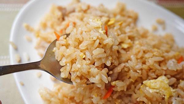 【台北美食】以琳廣東粥-附近上班族都推薦的美味炒飯店