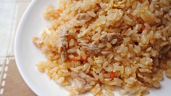 【台北美食】以琳廣東粥-附近上班族都推薦的美味炒飯店