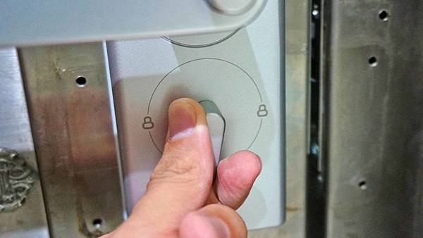 鹿客智慧電子指紋鎖-不需要鑰匙更不需要密碼就能輕鬆一指開門