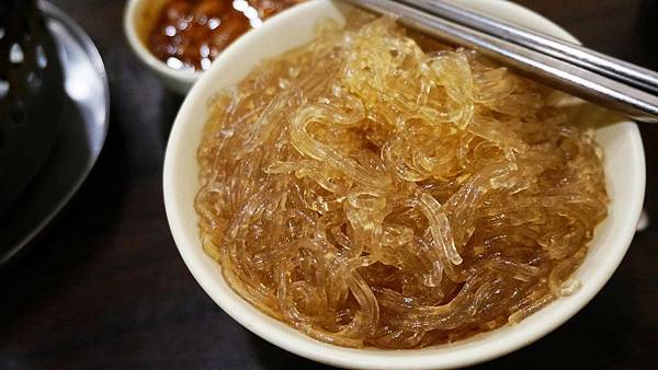 【板橋美食】梁季港式小火鍋-便宜又大份量的美味小火鍋